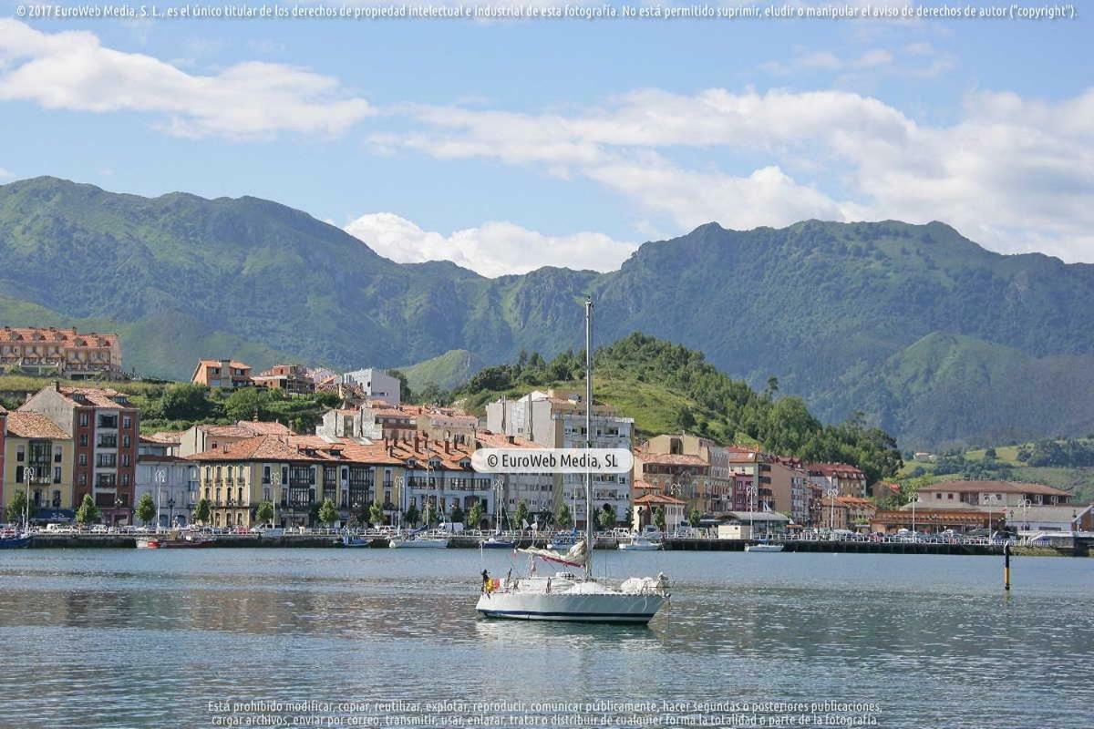 La Nana Del Mar / The Lullaby Of The Sea On Old Harbour Apartamento Cudillero Exterior foto